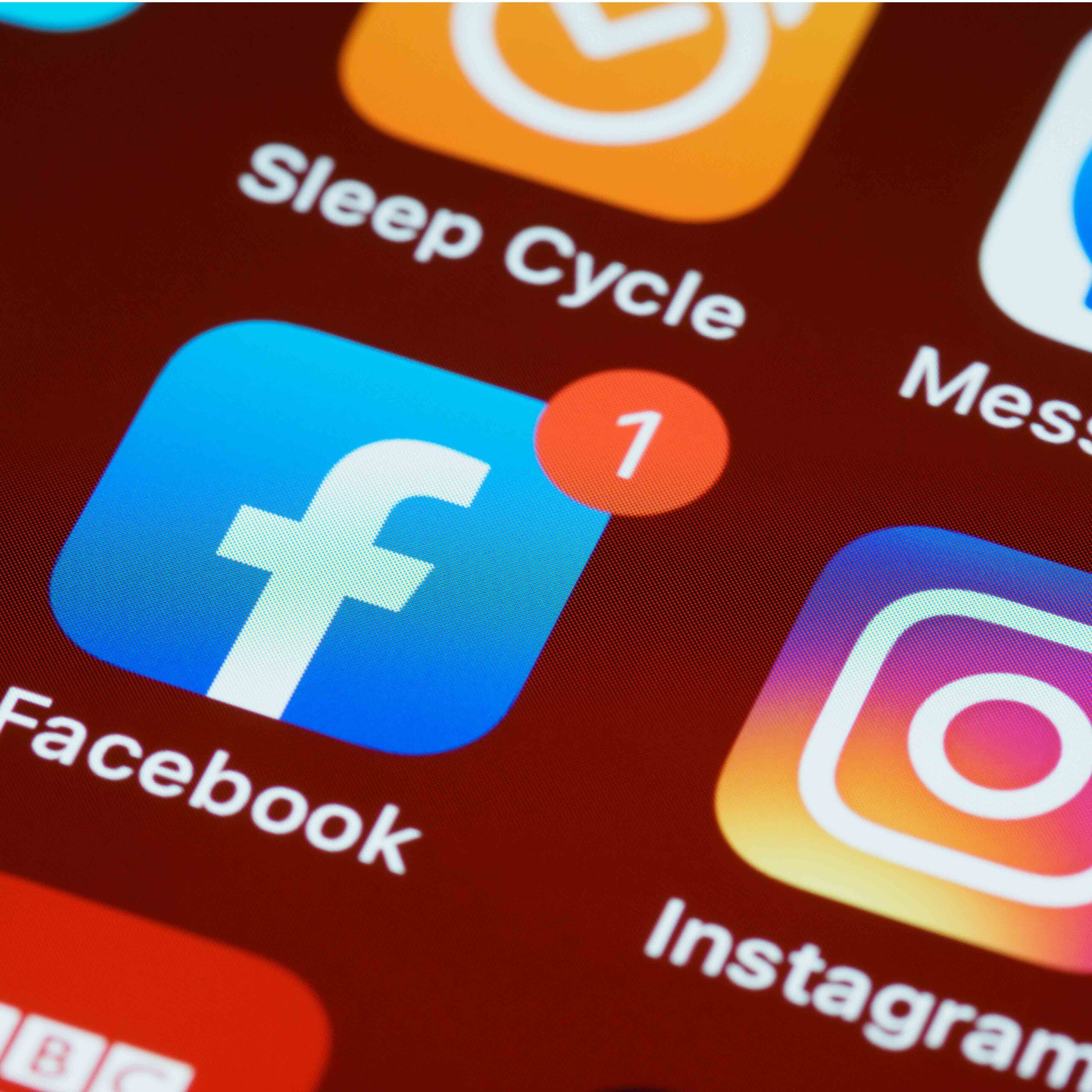 Facebook és Instagram hirdetések beállítása és kezelése